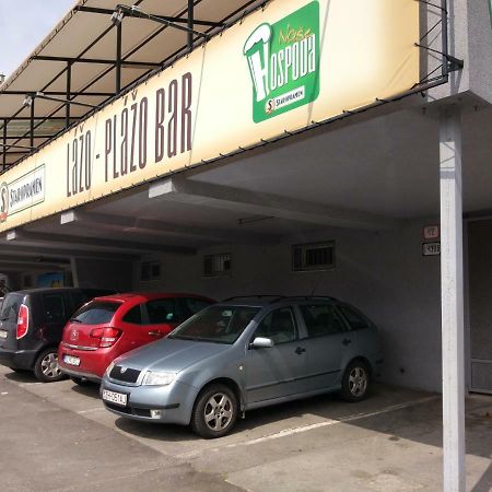 Riverview Apartment Bratislava Exterior photo