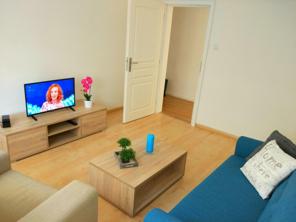 Riverview Apartment Bratislava Exterior photo